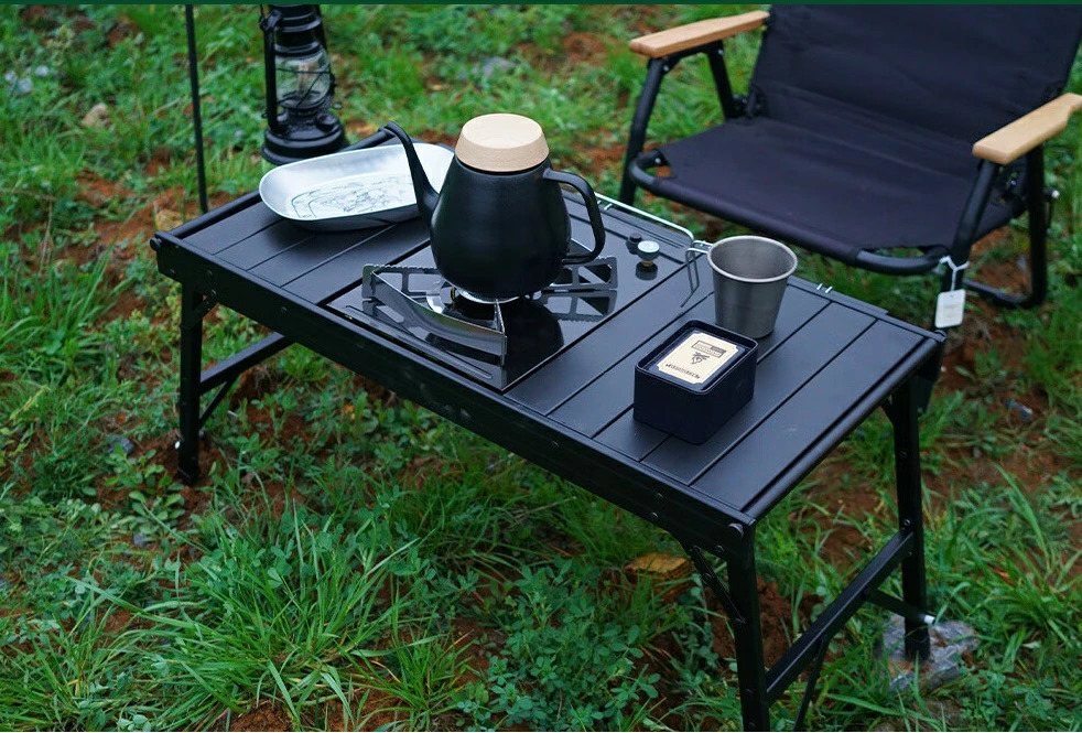 Klappbarer Camping-IGT-Grilltisch aus Aluminium