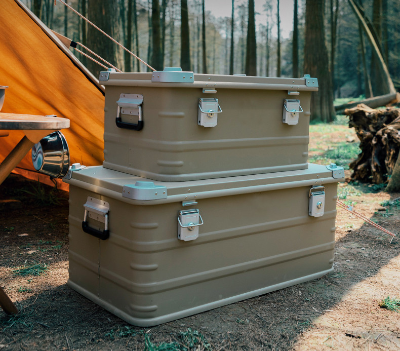 Campingboxen und -behälter aus Aluminium