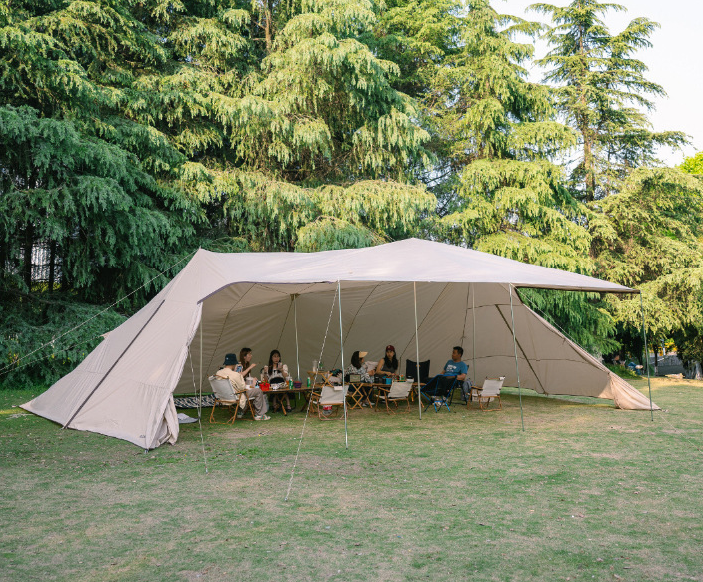 60m² großes Camping-Vorzelt